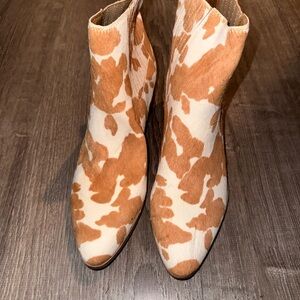 Nine West Cowhide Pattern Ankle Boots